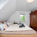 Neu Renovierte Dachgeschosswohnung شقة باد فورتساخ